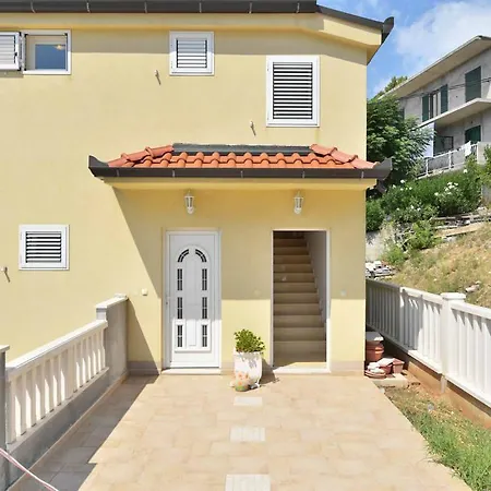 Apartament Vera Mimice