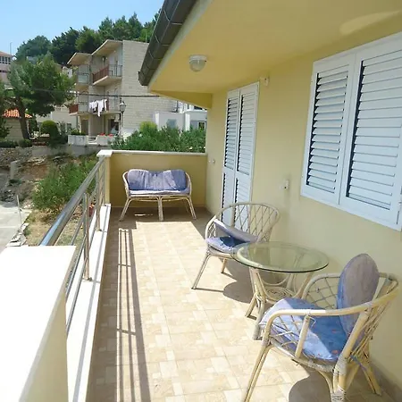 Vera Apartament Mimice