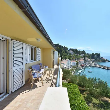 Apartament Vera Mimice