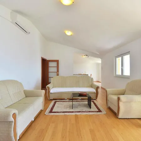 Vera Apartament Mimice