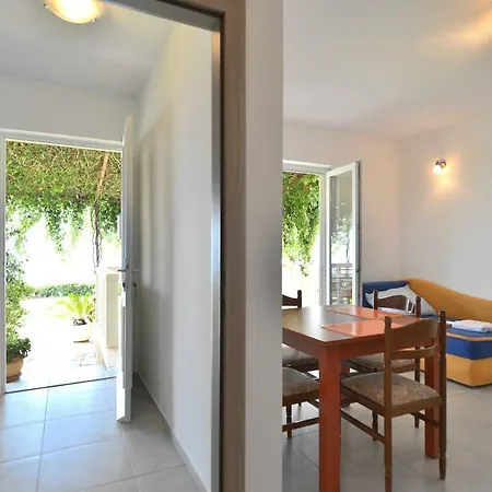 Vera Apartament Mimice