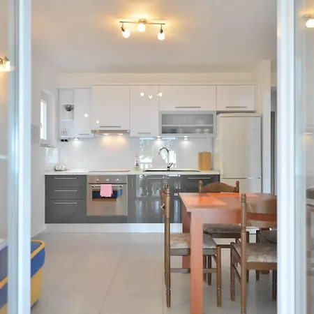 Vera Apartament Mimice
